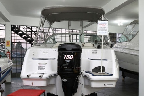 Lancha Triton 200 Cab