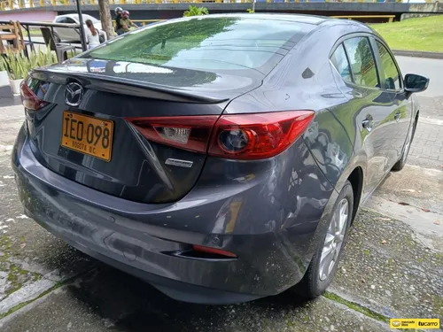 Mazda 3 2.0 Touring