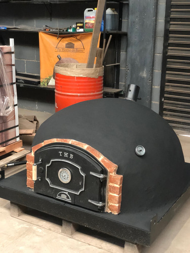 Horno De Barro Thb Transportable Con Base De Hierro Y Patas