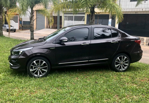 Fiat / Cronos Precision 1.8 Automático - Vermelho Marsala