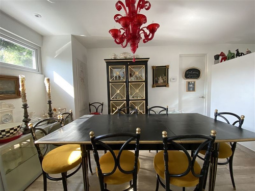 Casa En Venta De 3 Dorm. En Vitacura