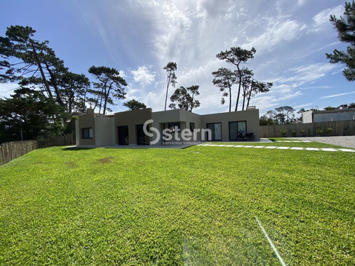 Imagen 15 de 16 de Moderna Propiedad De 3 Dormitorios A Estrenar En Venta En Marly - Punta Del Este