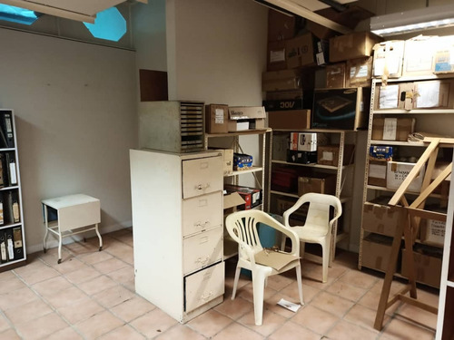 Oportunidad Edificio Comercial Prados Del Este