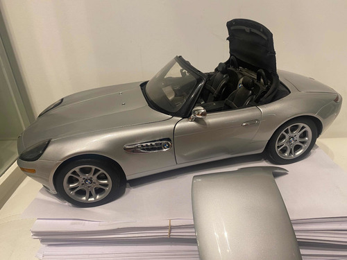 Bmw Z8 James Bond 007. 1-12 (Usado)