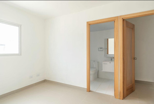 Hermoso Apartamento En El Sector La Isabelita