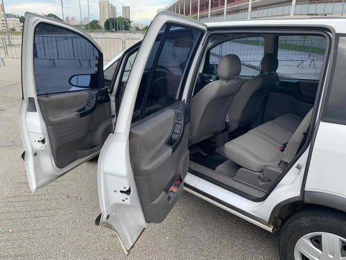 Imagem 10 de 15 de Chevrolet Zafira 2006 2.0 Comfort Flex Power 5p