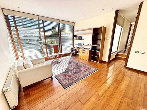 Lo Barnechea // Hermosa Casa En Condominio (101550)