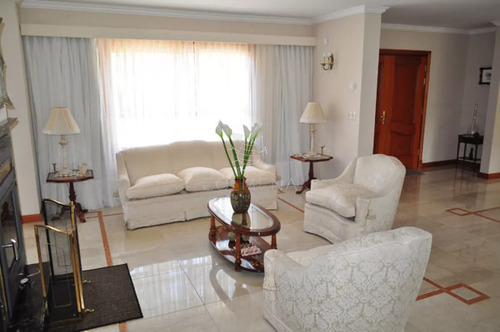 Casa En Mansa, 5 Dormitorios Abierto A Negocios, Toma Terreno O Apartamentos .puede Financiar 40% Con Interes