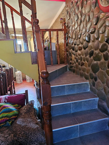 Casa En Venta - 2 Dormitorios 2 Baños - 250mts2 - La Plata