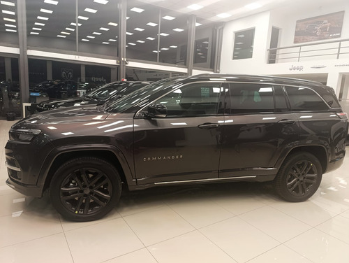 Jeep Commander 2.0 at9 272cv Overland 4 x 4