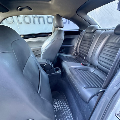 Volkswagen Beetle 2.0 Sport Dsg