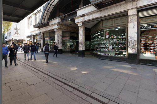 Oficina Comercial, Dos Oficinas155m2 Aprox, Galería Victoria Mal, Centro, Peatonal.