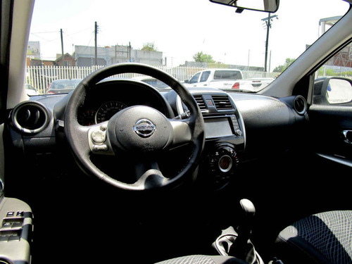 Imagen 9 de 15 de Nissan March 2018 5p Sr L4/1.6 Man