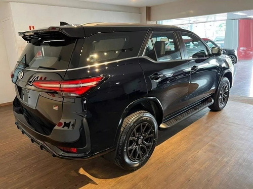 Toyota SW4 2.8 Gr-S 7L 4X4 Tdi Aut. 5P