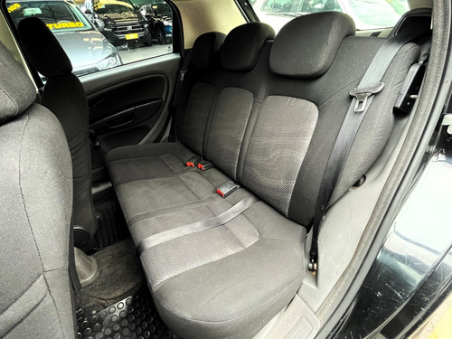 Fiat Punto 1.4 ATTRACTIVE 8V FLEX 4P MANUAL