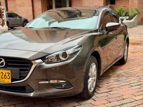 Mazda 3 Touring IPM MT