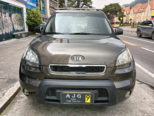 Kia Soul SOUL LX MT