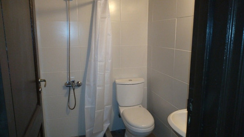 Imagen 4 de 12 de Alquiler Departamento A La Calle, Centro Mar Del Plata.