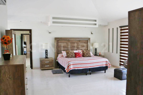 Casa En Venta, Puerta De Hierro, Zapopan, Jalisco