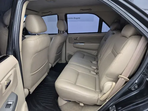 Toyota Fortuner 3.0 Sr5
