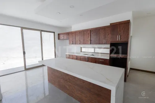 Casa En Venta En Fraccionamiento Bosques Del Valle Iv, Chihuahua, Chih.