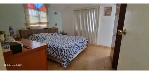Casa En Venta En Urb Los Teques Country Club