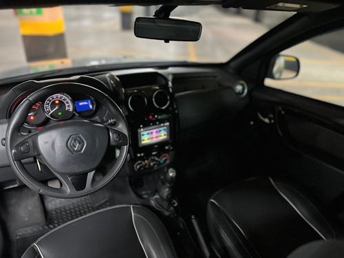 Renault Duster Oroch 2.0 16v Dynamique Hi-flex 4p