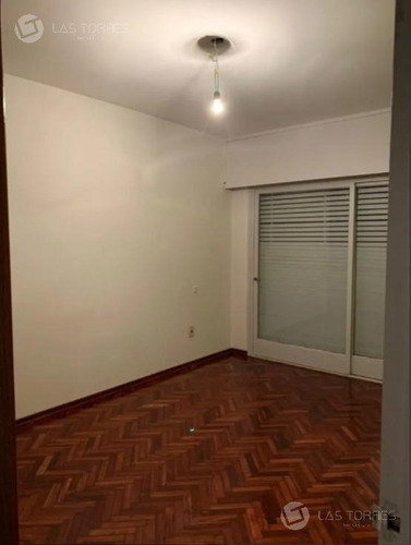 Imagen 8 de 13 de Casa Para Vivienda O Empresa, 4 Dormitorios 3 Baños