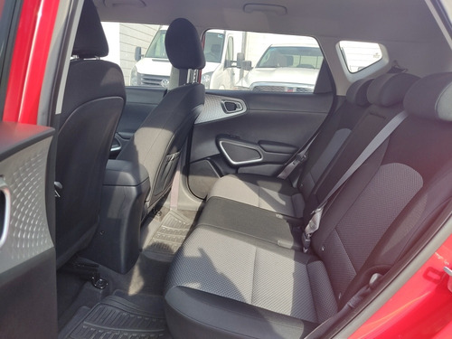 Imagen 8 de 13 de Kia Soul 1.6 Lx Mt 2020