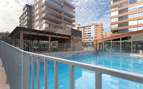 Departamento En Venta De 4 Dorm. En Vitacura