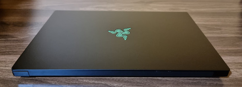 Laptop Razer Blade 15 I7-10th 16gb Ram 512gb Rtx 3070 144hz Black (Reacondicionado)