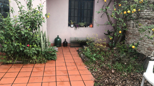 Casa 3 Ambientes Con Jardín En Vicente López