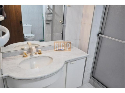 Apartamento Con Todos Los Servicios Buena Rentabilidad- Ref: 18257