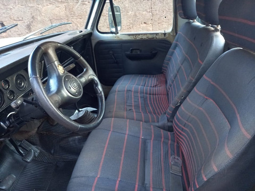 Imagem 4 de 5 de Ford F1000