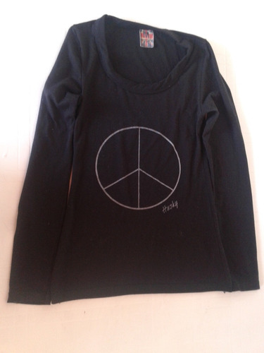 Remera Simbolo Paz Negra Marca Husky Talle M