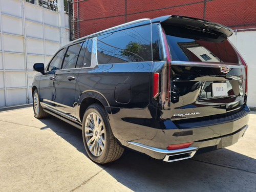 Cadillac Escalade Esv Premium 2023