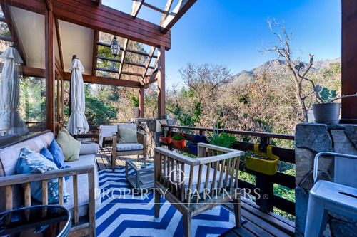 Casa En Venta En Entorno Único Del Arrayan, En Cal...