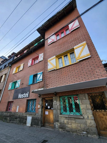 Imagen 2 de 30 de Turístico Hostel En Venta Ubicado En Centro De Bariloche, Bariloche, Patagonia