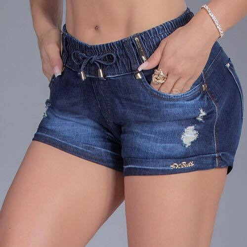 short jeans com bojo