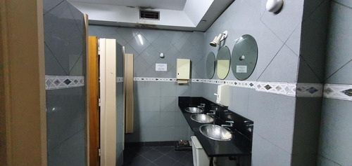 Imagen 10 de 30 de Gran Local - Ideal Salon De Eventos En Caba. 900 M2 . Oportunidad