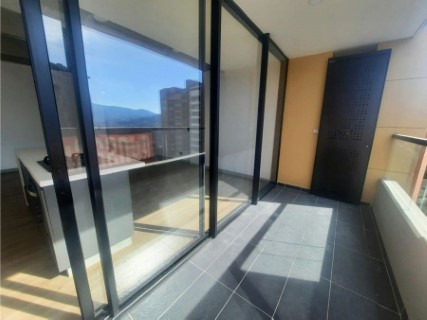 Rhbr-11926 Apartamento Piso 13 (envigado, Loma De Los Mesa)