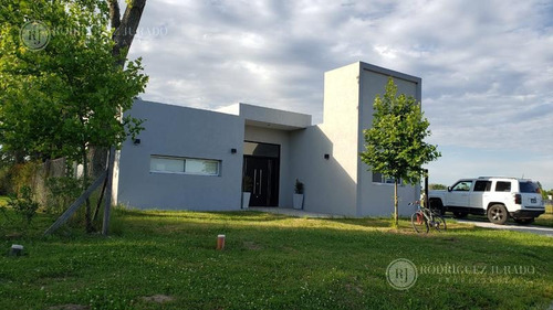 Casa - Pilar