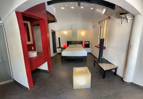 Casa Con Alberca En Privada Con Acceso Y Vista Al Lago De Tequesquitengo