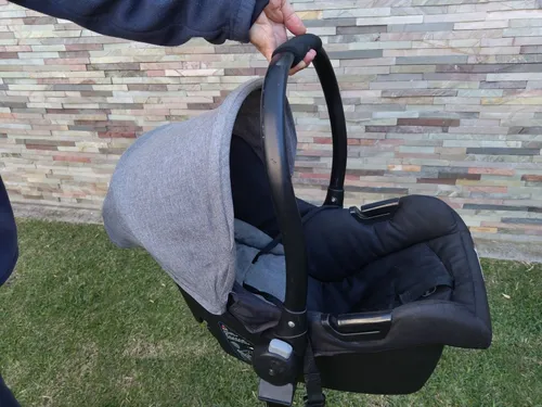 Silla De Bebé Para Auto Con Base Y Uso Como Moises Huevito (Usado)
