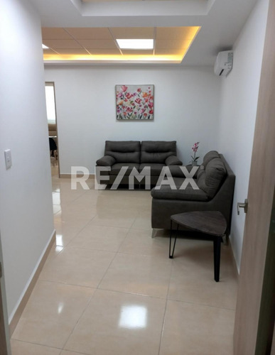 Imagen 4 de 21 de Consultorio Equipado - Comercial En Renta