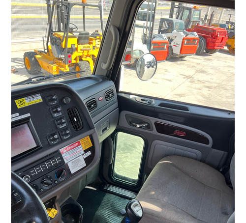 Grua Elliot Camion Peterbilt 2016 15ton