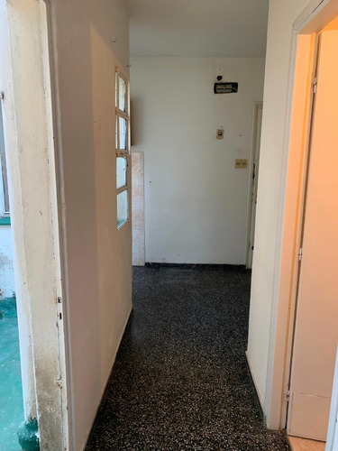 Apartamento Venta 1 Dormitorio Con Patio Bajos G.c Ideal