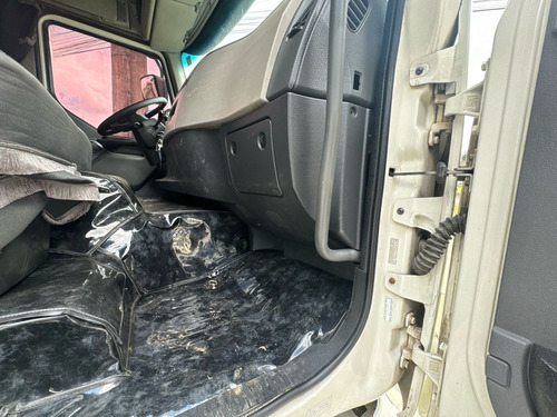 Volvo Vm 330 Bitruck 8x2 Ano 2019