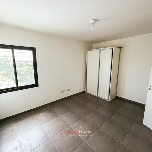 Duplex En Venta/alquiler En Villa Allende - 2 Dormitorios - Cochera, Asador Y Pileta - Seguridad