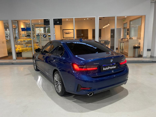 BMW Serie 3 3.0 330i Sedan Sport Line 252cv